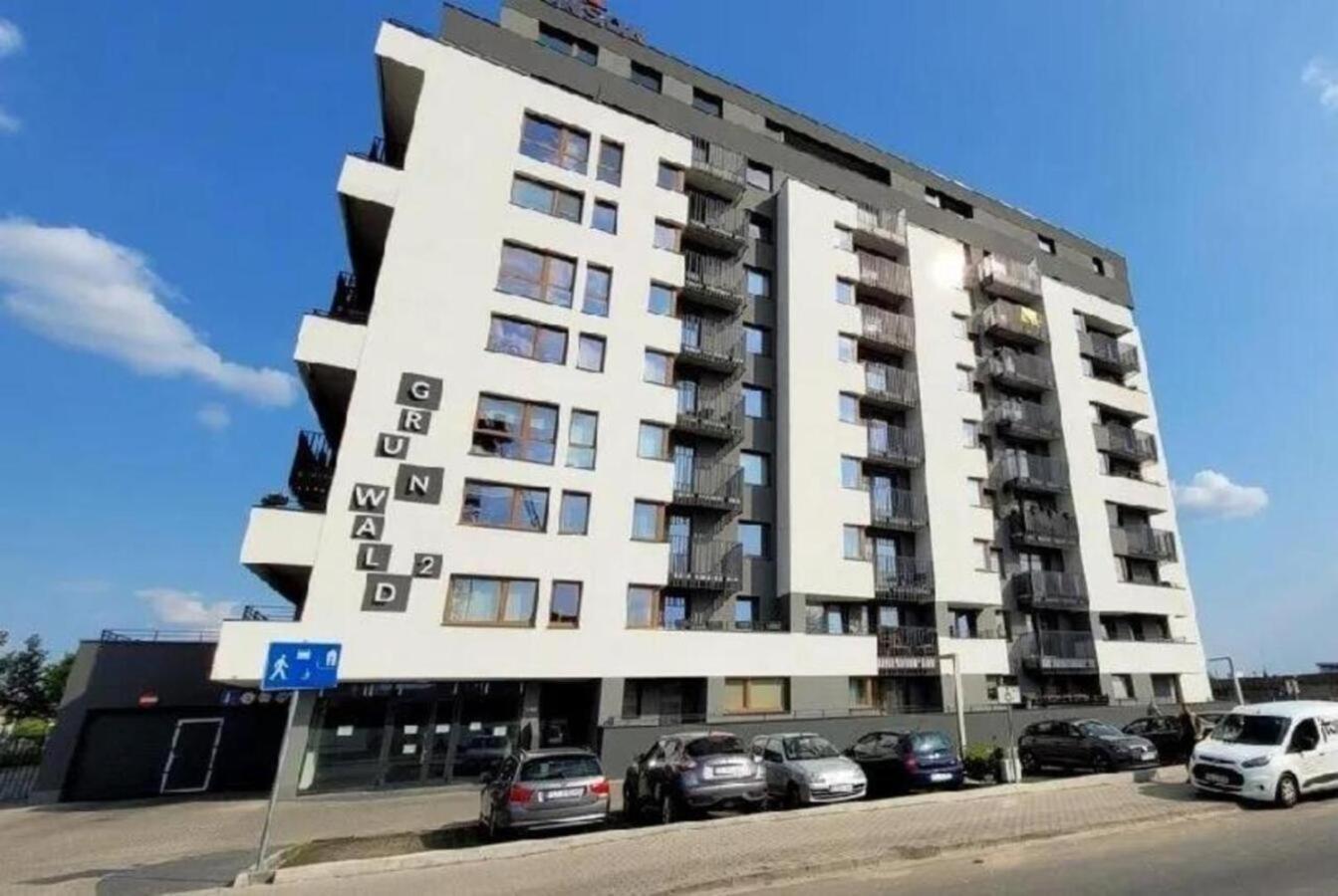 Gold Apart - Podziemny Garaz Blisko Stadionu I Lotniska - Wygoda, Styl I Komfort Poznaň Exteriér fotografie